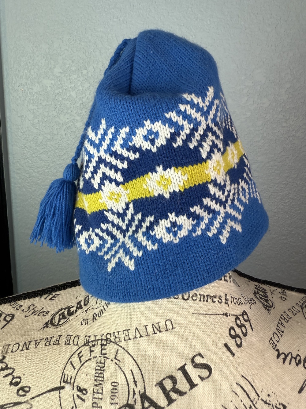 VINTAGE Schuessler Knitting Mills Hat Cap Snap Back Tassel Snowflake Mens 80s